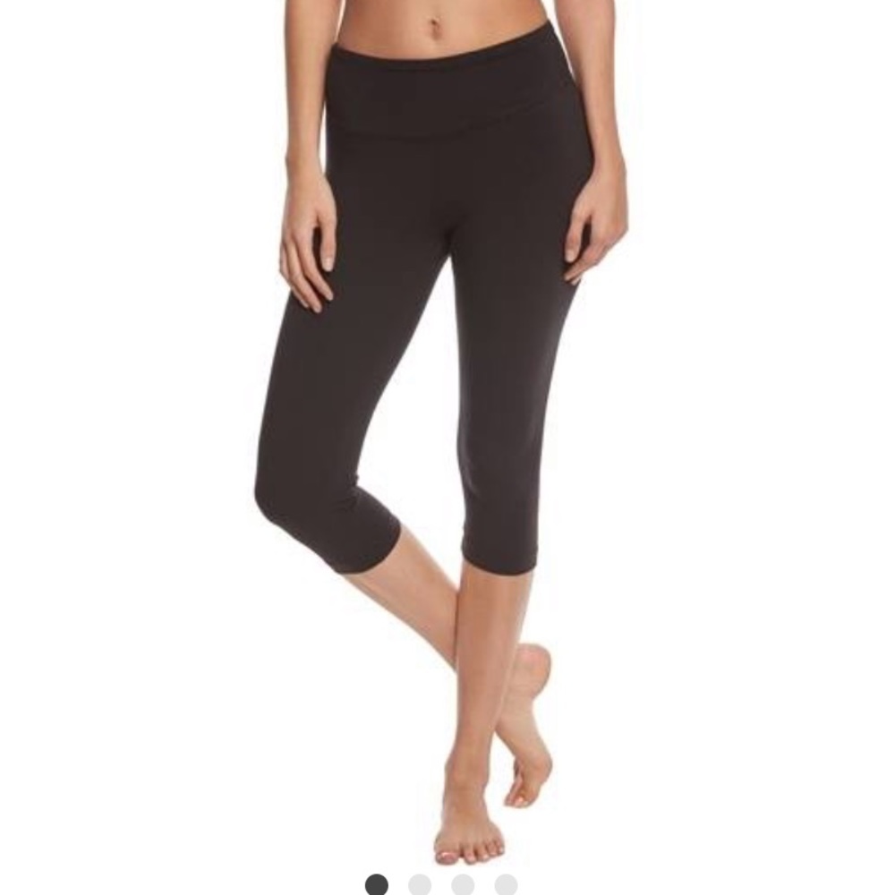 Marika Tummy Control Capri Leggings.